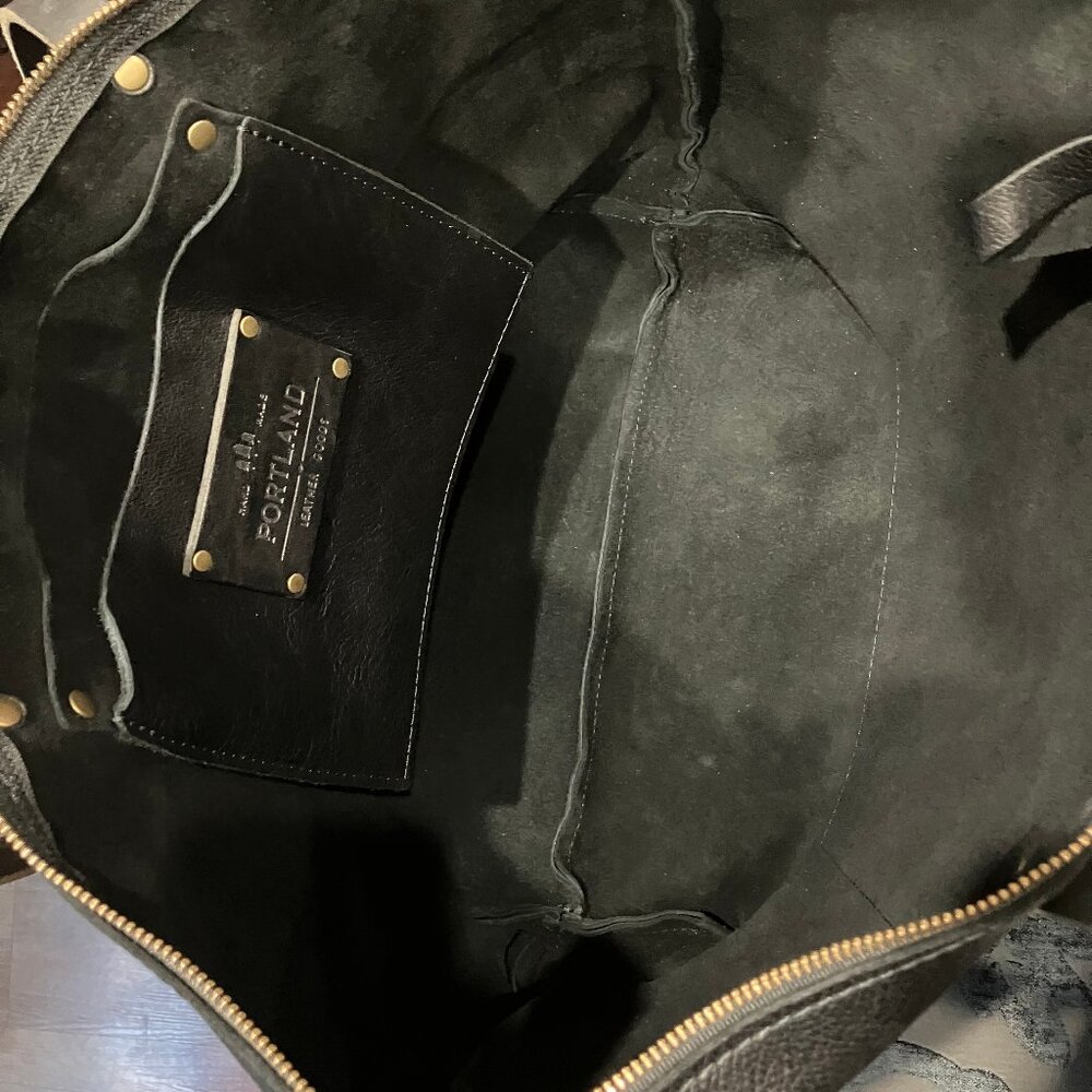 Portland Leather Goods OS Pebbled Black Zippered Tote - Picture 3 of 5